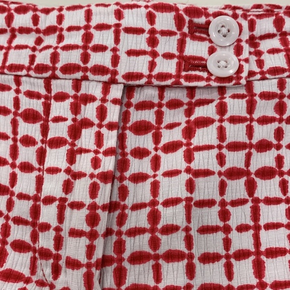 Vineyard Vines Red Tie Dye Ikat Square Print Shibori Shorts size 8 - Picture 4 of 6